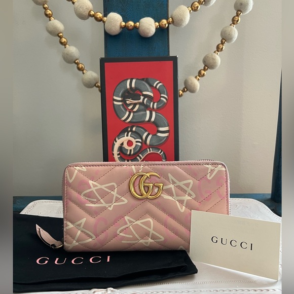 Gucci Handbags - GUCCI Ghost Matelasse Marmont Zippy Wallet